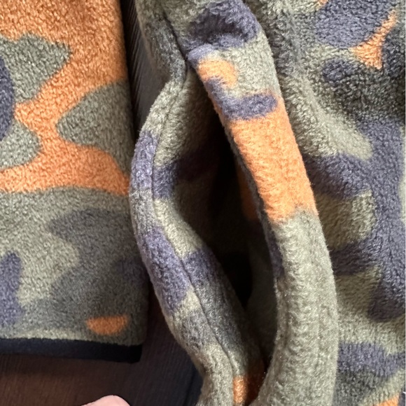 Timberland Camouflage Fleece Sweater, Boy Size 5 - Picture 6 of 11